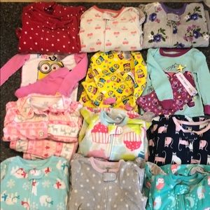 Lot of 12 girls pajamas - 18 months